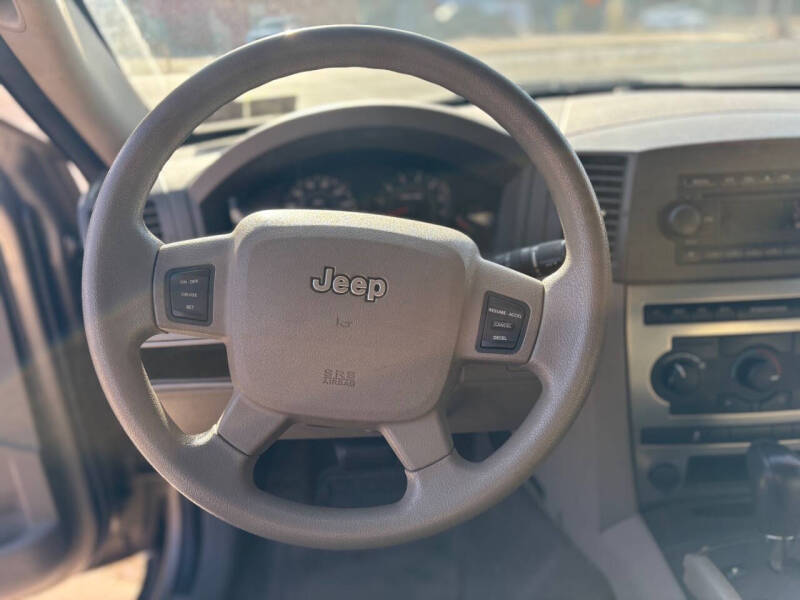 2005 Jeep Grand Cherokee Laredo