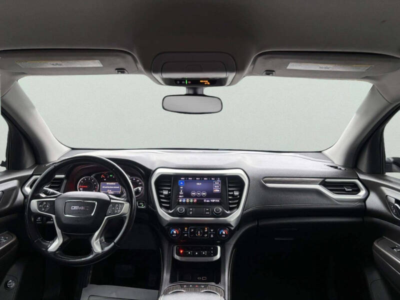 2020 GMC Acadia SLT