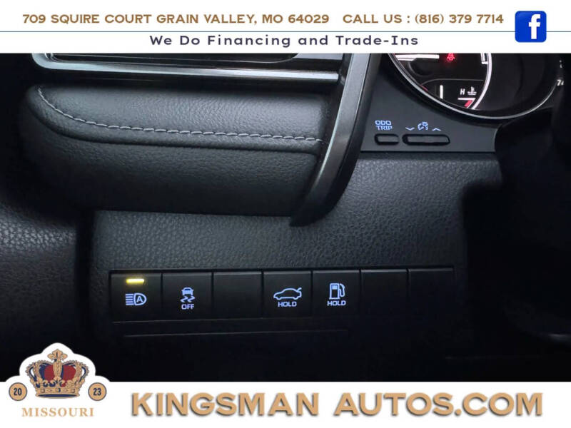 2023 Toyota Camry Hybrid SE