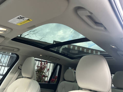 2024 Volvo XC90 B5 Core Bright Theme