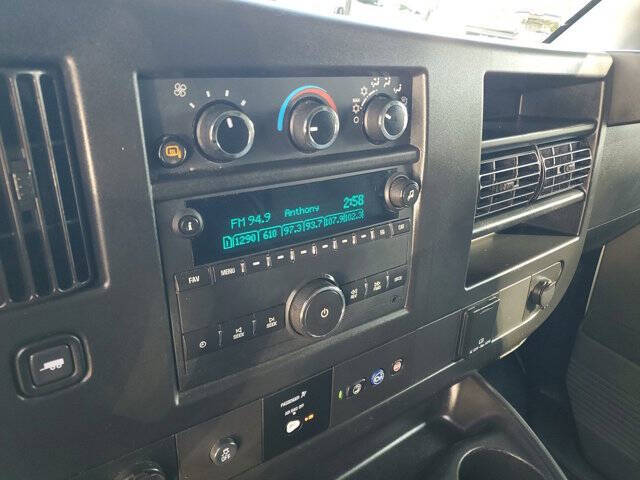 2023 Chevrolet Express 2500