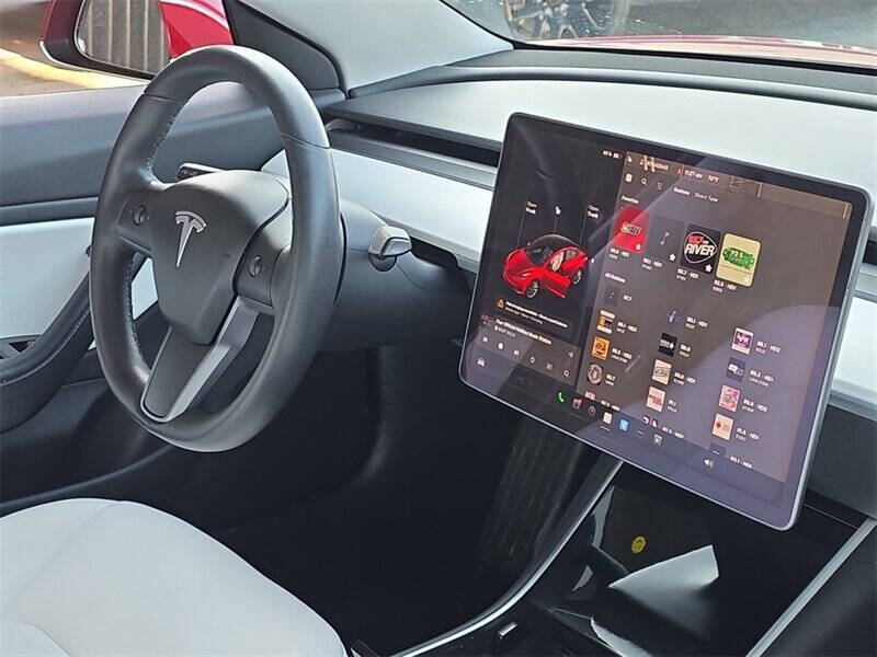 2019 Tesla Model 3 Standard Range Plus