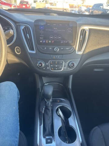 2024 Chevrolet Malibu LT