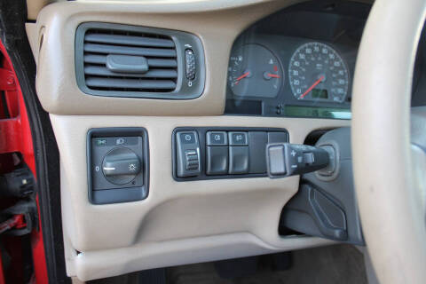 2000 Volvo C70 LT