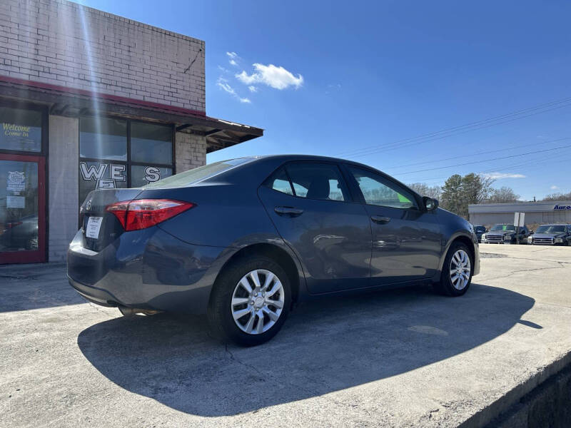 2017 Toyota Corolla LE