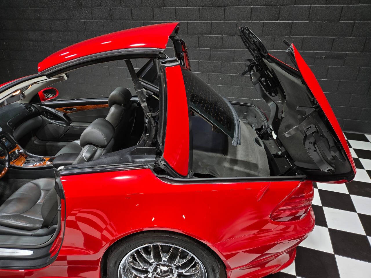 2003 Mercedes-Benz SL-Class 42