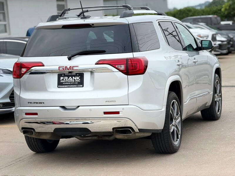 2017 GMC Acadia Denali
