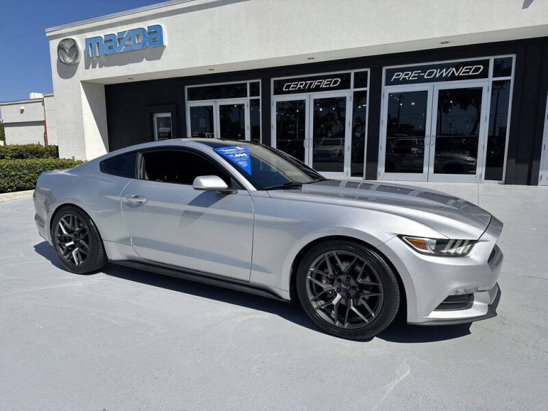 2016 Ford Mustang V6