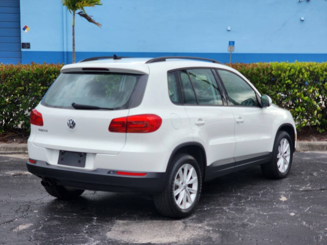 2017 Volkswagen Tiguan for sale at JT AUTO INC in Oakland Park, FL