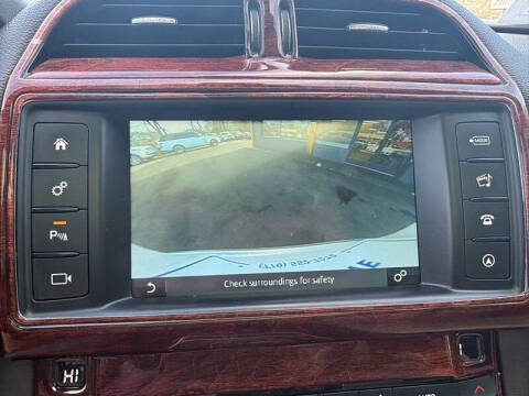 2017 Jaguar F-PACE 35t Prestige