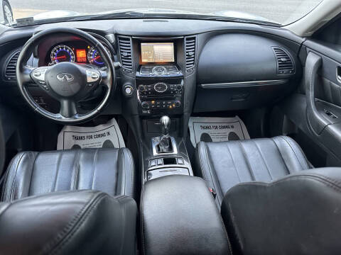 2011 Infiniti FX35