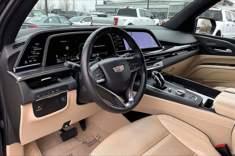 2022 Cadillac Escalade Premium Luxury