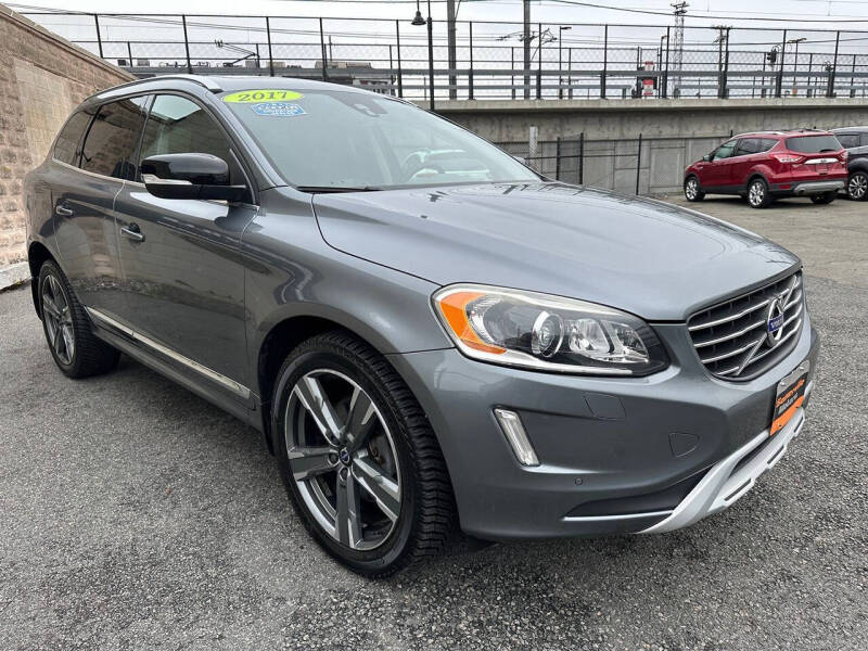 2017 Volvo XC60 T6 Dynamic