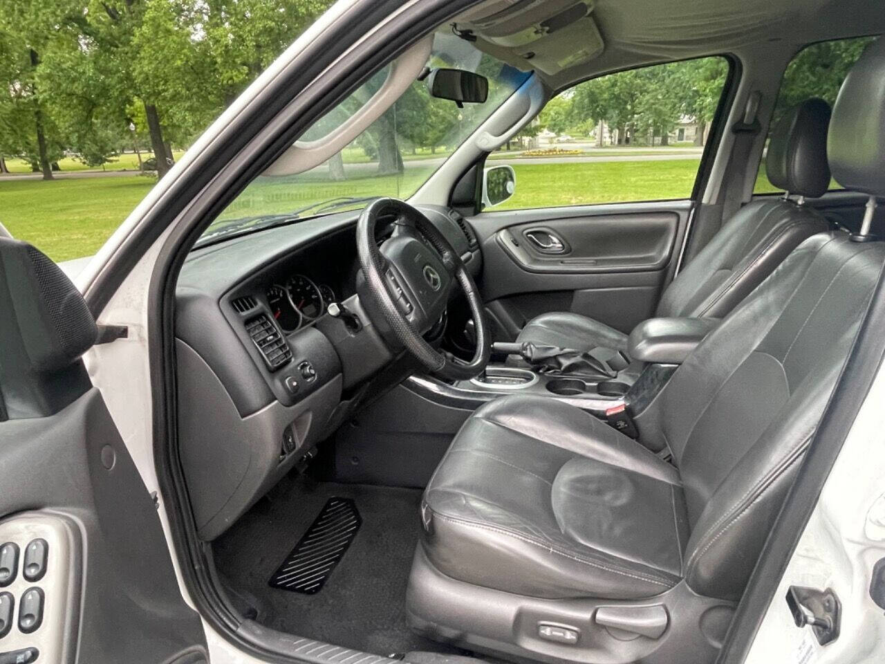 2005 Mazda Tribute for sale at Tower Grove Auto in Saint Louis, MO