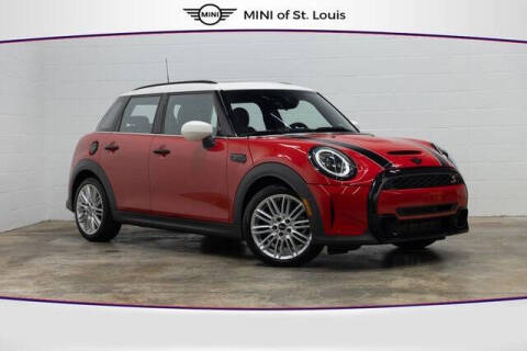 2024 MINI Hardtop 4 Door for sale at Autohaus Group of St. Louis MO - 40 Sunnen Drive Lot in Saint Louis MO