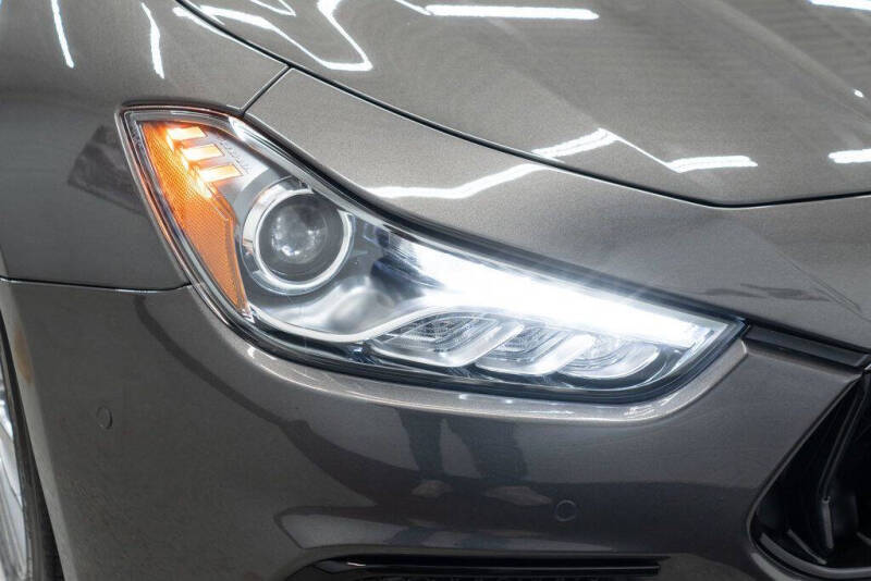 2022 Maserati Ghibli Modena Q4