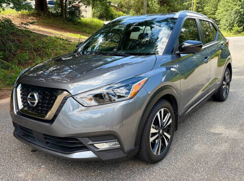 2020 Nissan Kicks SR