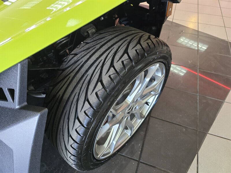 2023 Polaris Slingshot