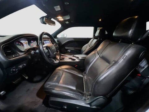 2018 Dodge Challenger SXT Plus