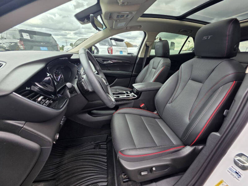 2022 Buick Envision Essence