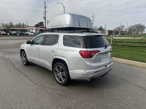 2017 GMC Acadia Denali