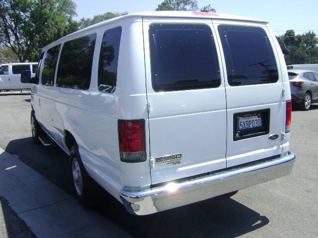 2007 Ford E-Series E-350 SD XLT