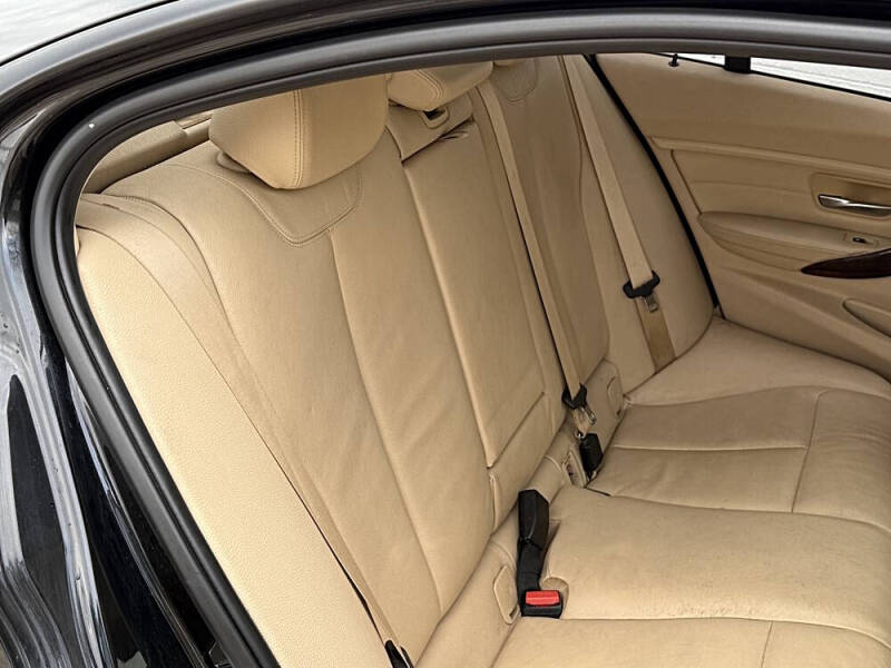 2013 BMW 3 Series 328i