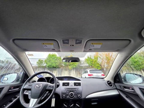 2012 Mazda MAZDA3 i Touring