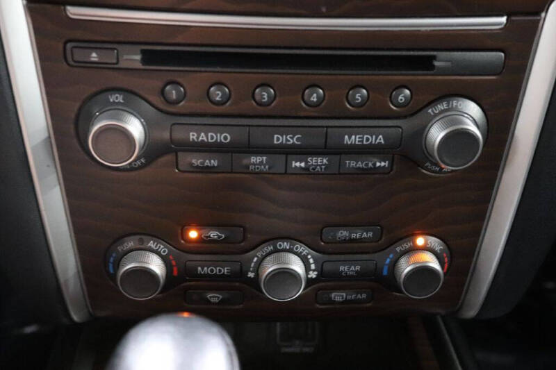 2020 Nissan Pathfinder Platinum