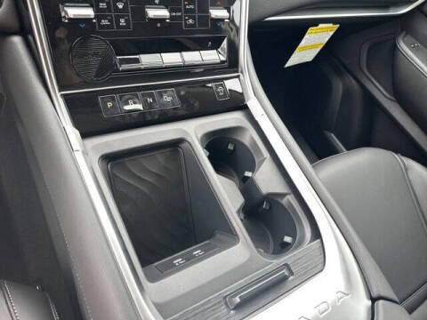 2025 Nissan Armada SV