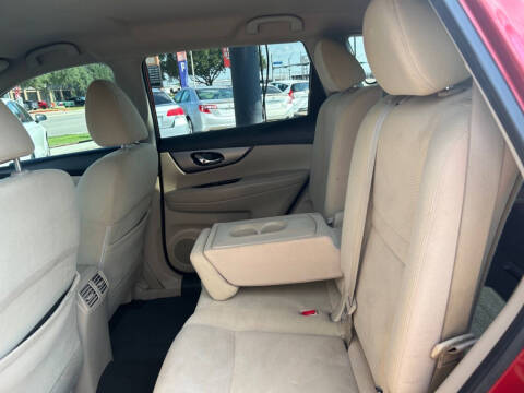 2016 Nissan Rogue SV