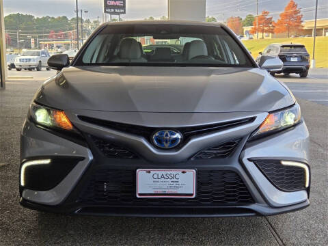 2024 Toyota Camry Hybrid SE