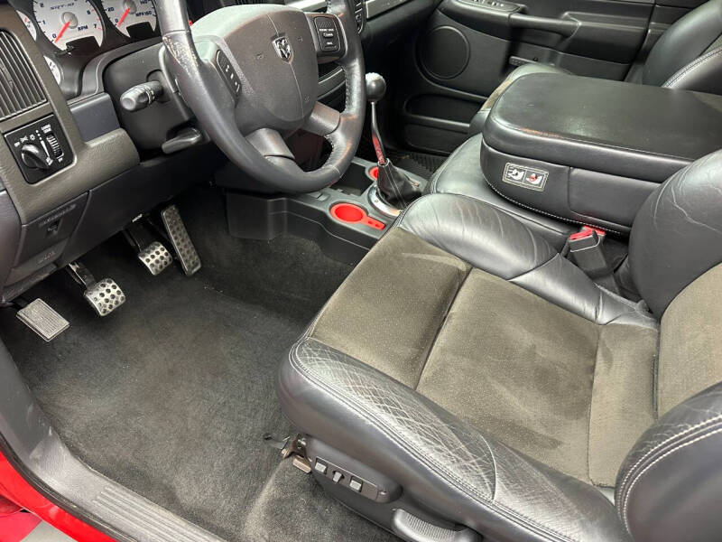 2005 Dodge Ram 1500 SRT-10