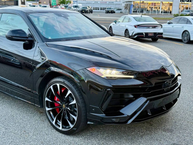2024 Lamborghini Urus S