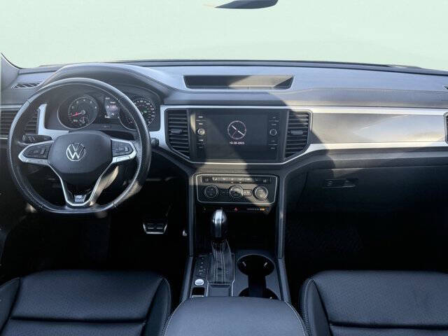 2021 Volkswagen Atlas Cross Sport V6 SE R-Line