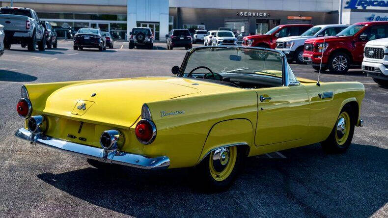 1955 Ford Thunderbird