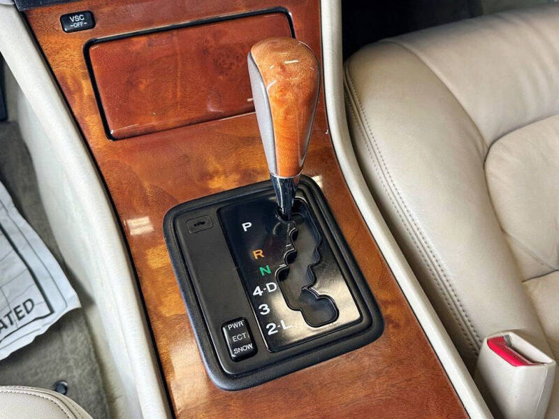 1999 Lexus LS 400