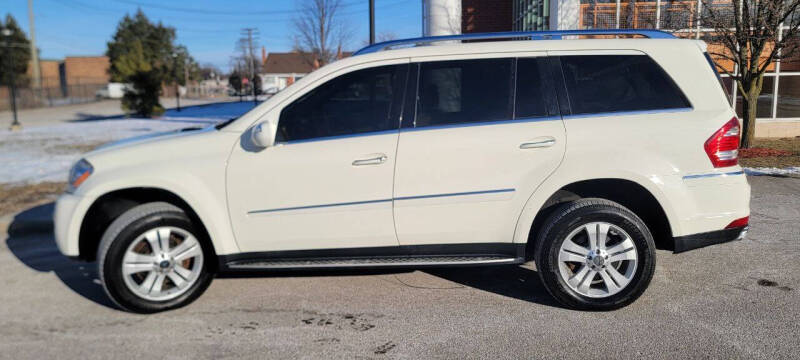 2010 Mercedes-Benz GL-Class for sale at QUEST AUTO GROUP LLC in Redford MI