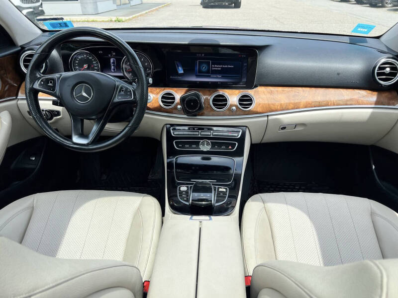 2017 Mercedes-Benz E-Class E 300 4MATIC