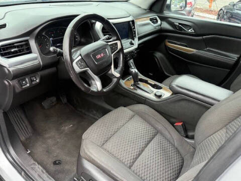 2017 GMC Acadia SLE-2