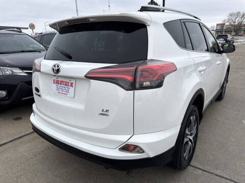 2016 Toyota RAV4 LE