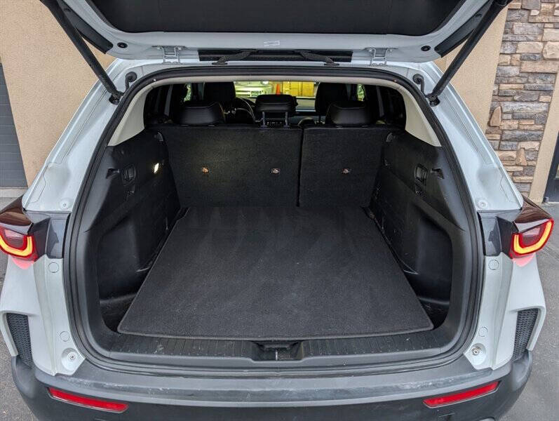 2023 Mazda CX-50 2.5 S Preferred Plus