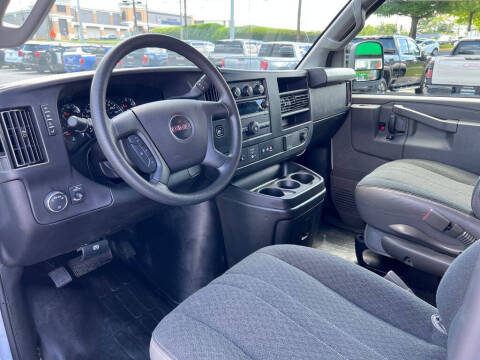 2025 GMC Savana 2500