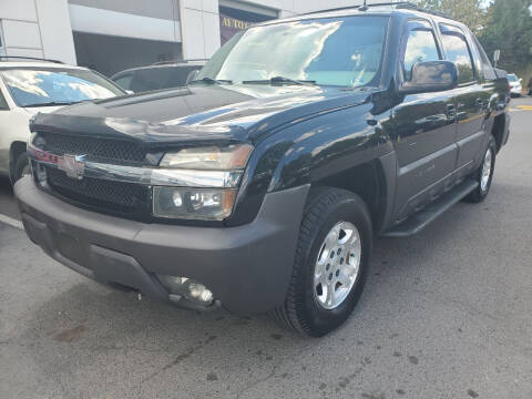2003 Chevrolet Avalanche for sale at M & M Auto Brokers in Chantilly VA