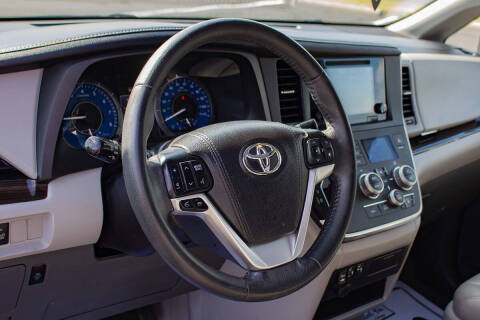 2017 Toyota Sienna