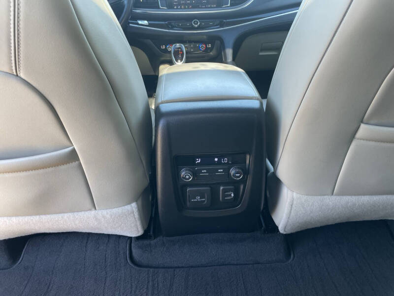 2021 Buick Enclave Essence