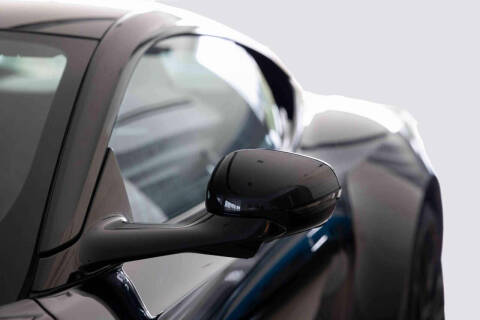 2025 Aston Martin DB12 V8