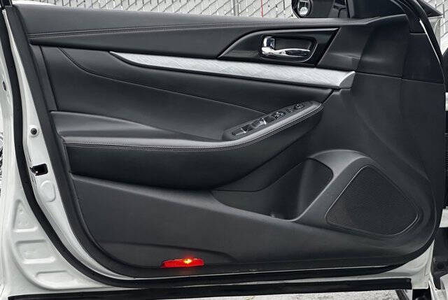 2017 Nissan Maxima Platinum