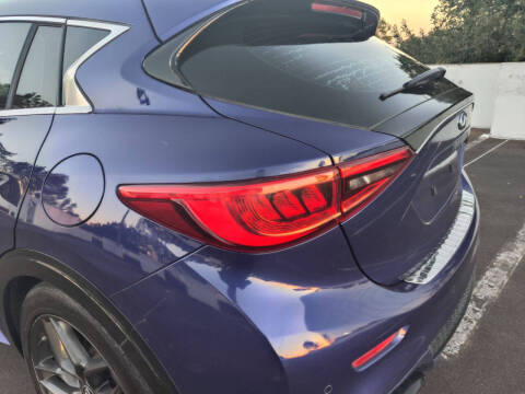 2019 Infiniti QX30 Sport