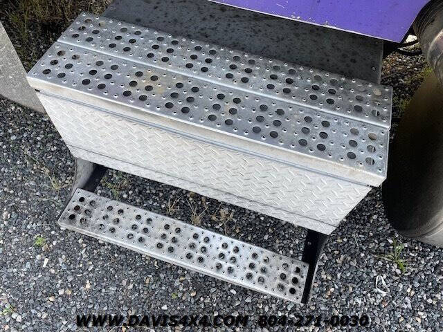 2000 Freightliner Conventional XL